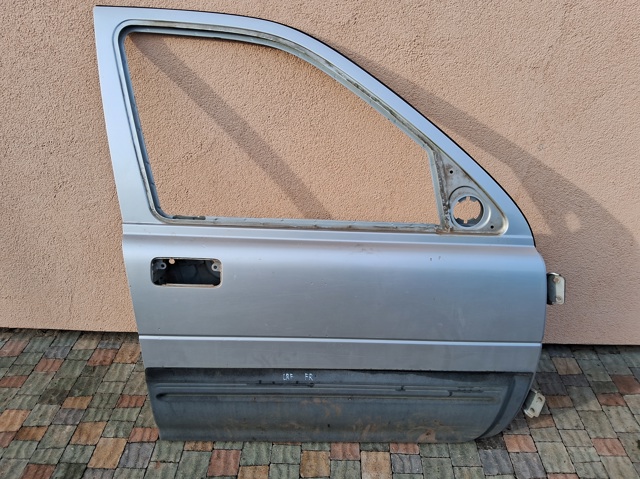 Пасажирські передні двері ASR1806 LAND ROVER