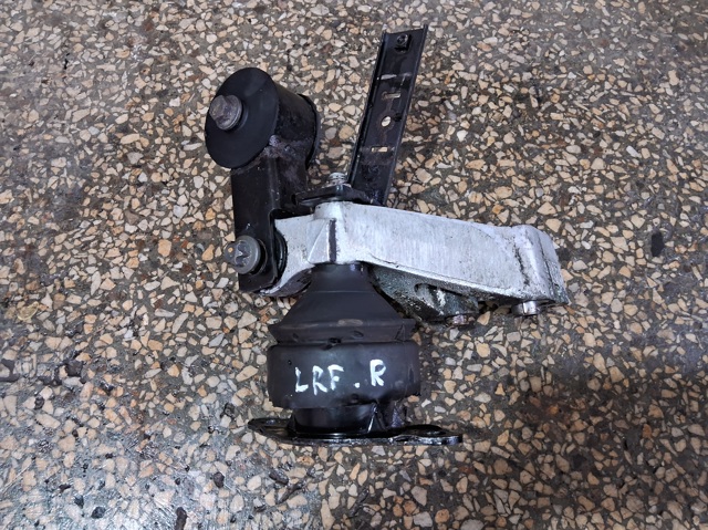 Права опора двигуна KKB102480 LAND ROVER