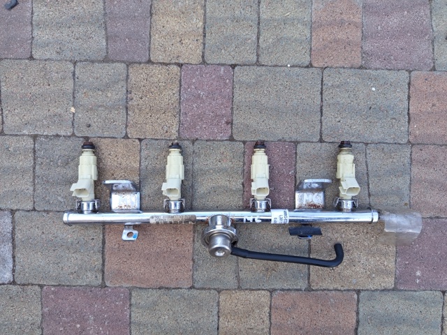 Форсунки електромагнітні L30113250A MAZDA