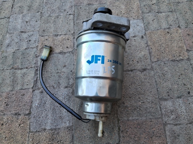 Корпус паливного фільтра MB554950 MITSUBISHI