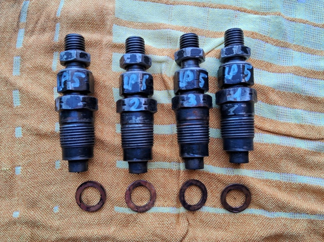 Форсунка вприску палива MD196607 MITSUBISHI