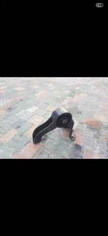 Опора двигуна задня MN101387 MITSUBISHI