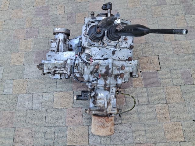 Коробка роздавальна в зборі MR336056 MITSUBISHI
