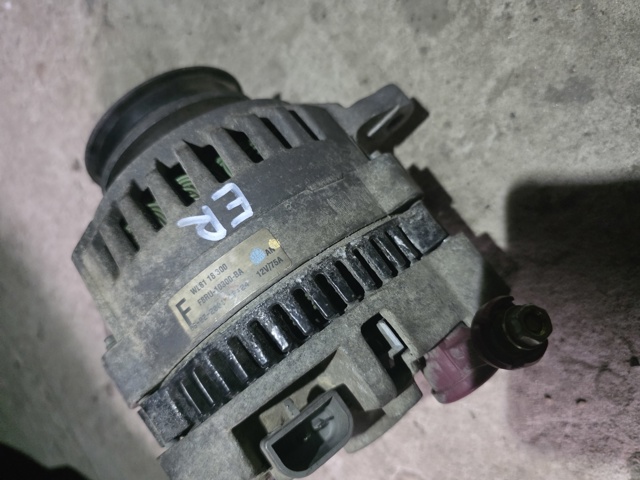 Авто генератор WL8118300 MAZDA