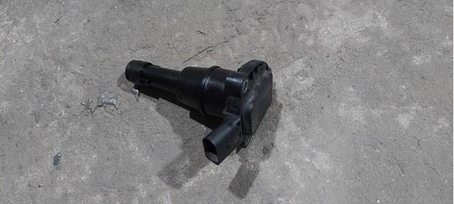 Датчик рівня масла двигуна 03F907660E VAG