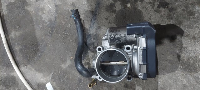 Заслінка повітряна 06G133062M VAG