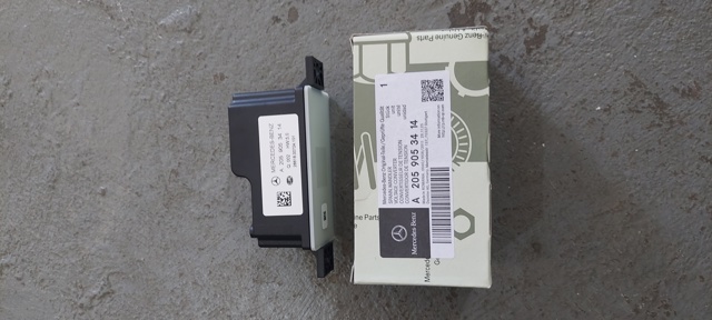 Перетворювач напруги 2059053414 MERCEDES
