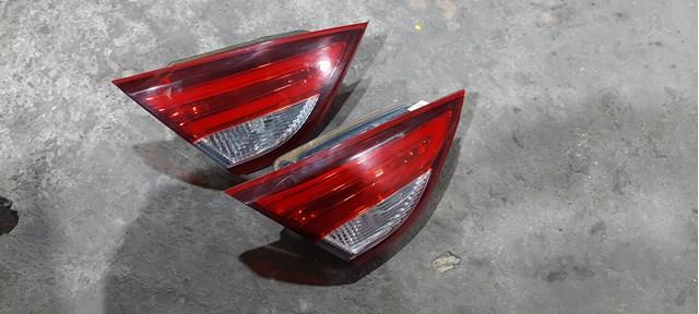 Chrysler 200 ліхтар задний, капот правий led 2015 - 2017 68110363AB