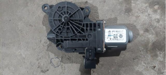 Двигун склопідіймача двері передньої, лівої 6R0959811T VAG