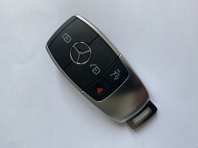 Ключ замка запалювання A1779057104 MERCEDES