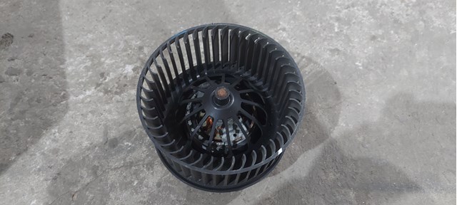 Мотор вентилятора печки (отопителя салона) AV6N18456CA