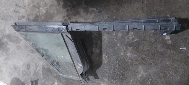 Скло-кватирка двері, передній, лівій GS7Z5421401A FORD