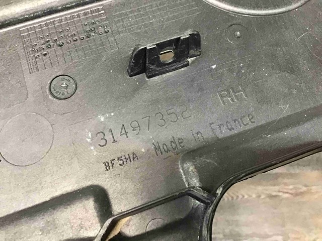 Захист днища, правий 31497352 VOLVO