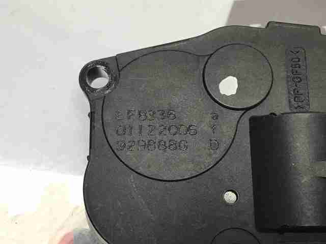 Двигун заслінки печі 410475520 MERCEDES
