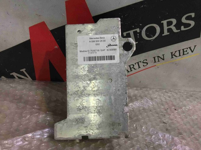 Радіатор охолодження, АКПП A0995002500 MERCEDES