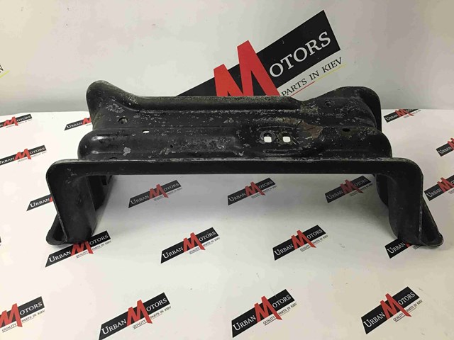 Кріплення подушки коробки передач A1642400402 MERCEDES