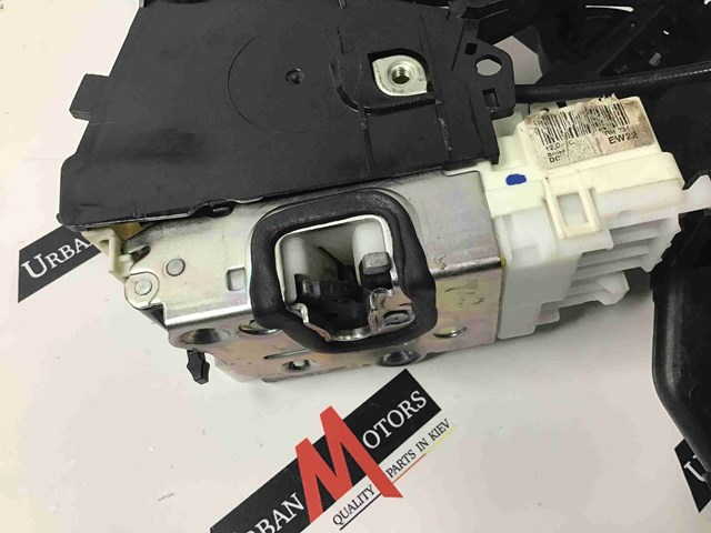 Замок передніх пасажирських дверей A1647201535 MERCEDES