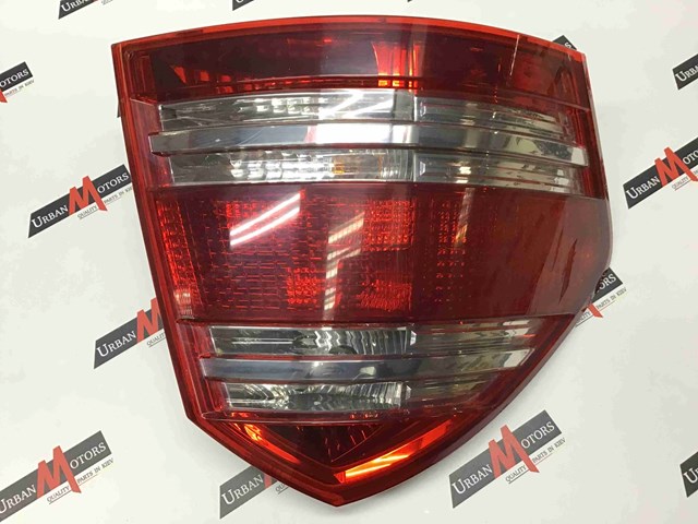 Ліхтар задній лівий A1648200564 MERCEDES