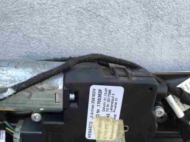 Двигун приводу люка A1648201442 MERCEDES