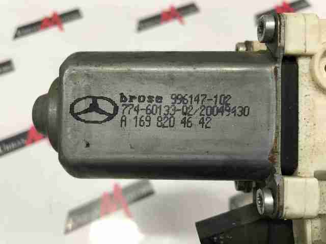 Моторчик склопідйомника двері задніх, правих A1698204642 MERCEDES
