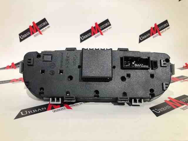 Блок управління кондиціонером A2038300785 MERCEDES
