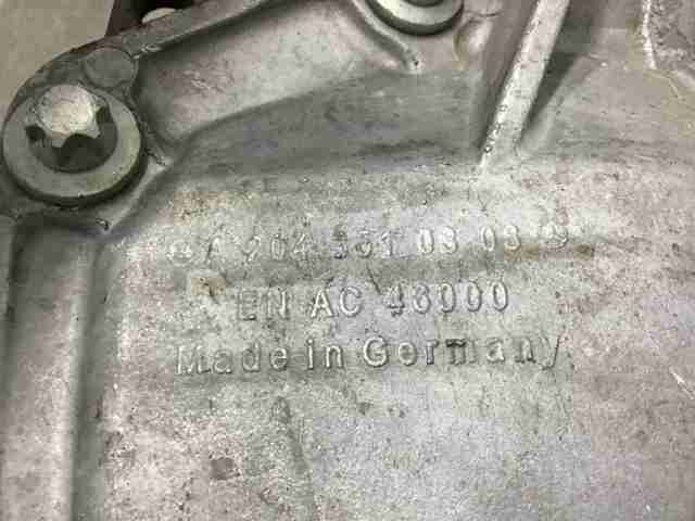 Кришка редуктора заднього A2043510308 MERCEDES