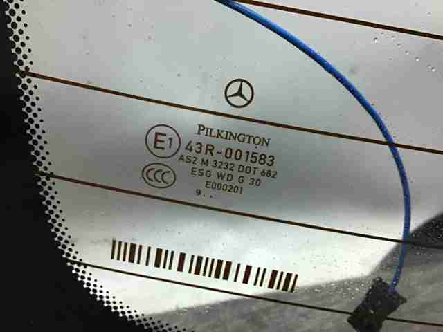 Скло заднє A2046700580 MERCEDES