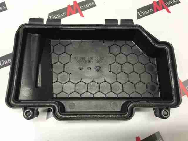 Кришка блока запобіжників A2055400082 MERCEDES