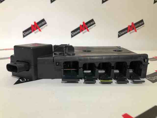 Коробка запобіжників A2055402850 MERCEDES
