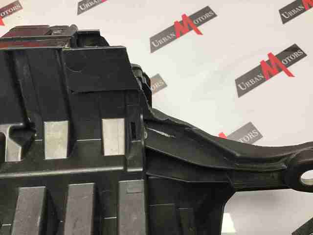 Коробка запобіжників A2055406811 MERCEDES