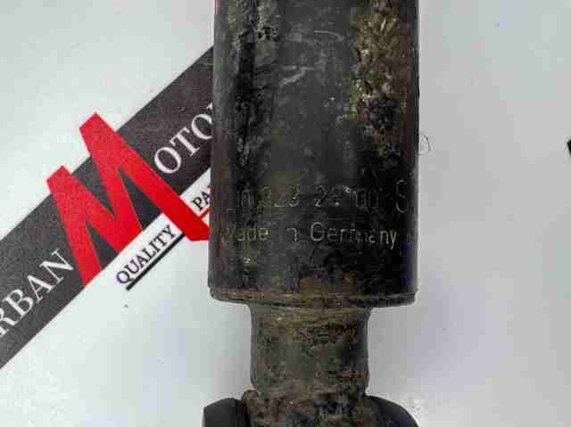 Стійка передня Mercedes E