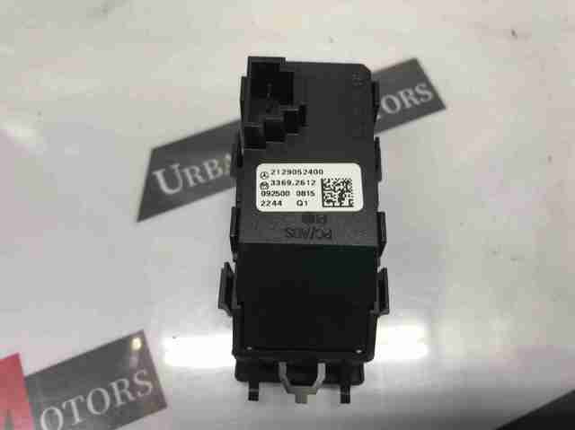 Блок кнопок центральної консолі A2129052400 MERCEDES