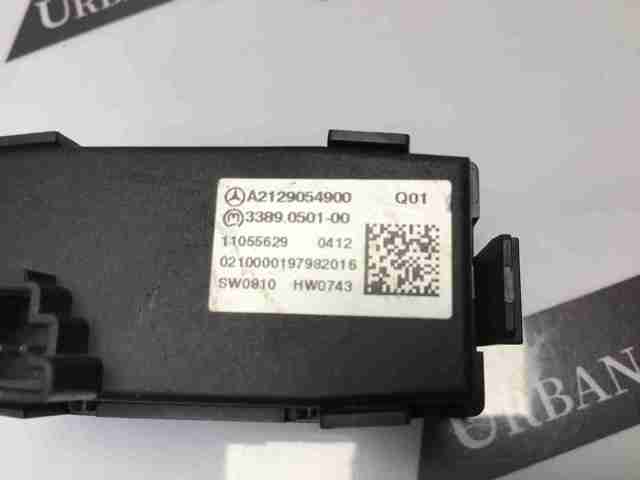 Блок кнопок центральної консолі A2129054900 MERCEDES