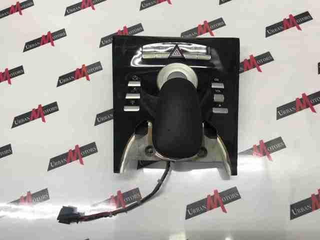 Блок кнопок центральної консолі A2218706958 MERCEDES