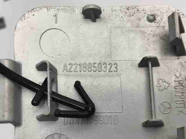 Заглушка бампера буксирувального гака, задня A2218850323 MERCEDES