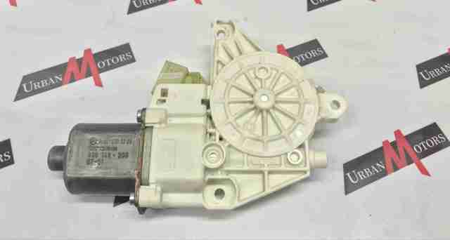 Моторчик склопідйомника двері задніх, правих A2518200208 MERCEDES