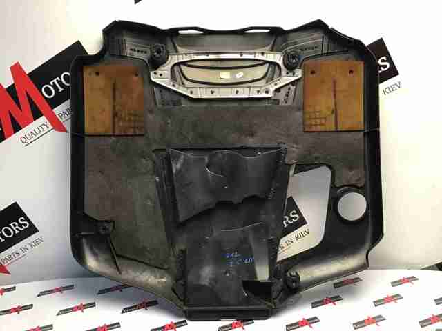 Кришка двигуна декоративна A6420107367 MERCEDES