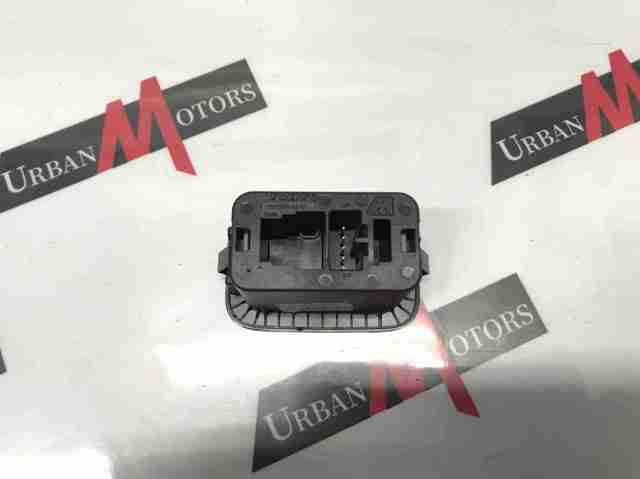 Кнопка приводу замка 3/5 дверей (ляди) / кришки багажника CPLA10E998AA LAND ROVER