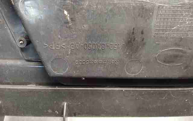 Решітка радіатора JK528200AC LAND ROVER