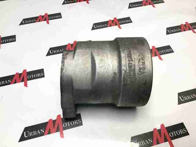 Корпус масляного фільтра LR010722 LAND ROVER