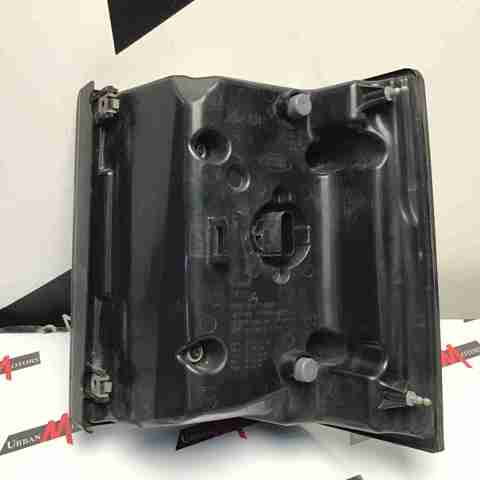 Задня ліва фара LR010776 LAND ROVER
