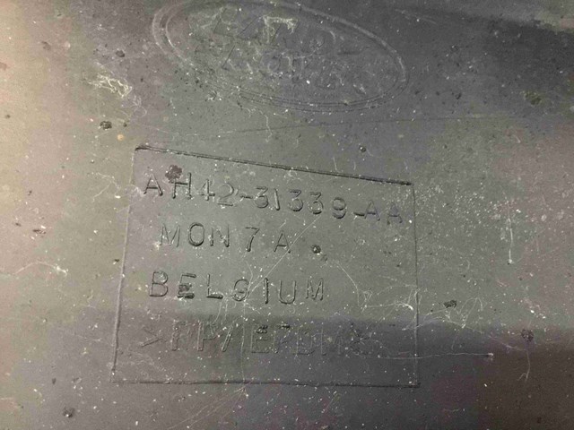 Підкрилок задній лівий LR011457 LAND ROVER