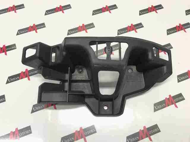 Кронштейн бампера заднього, правий LR013858 LAND ROVER