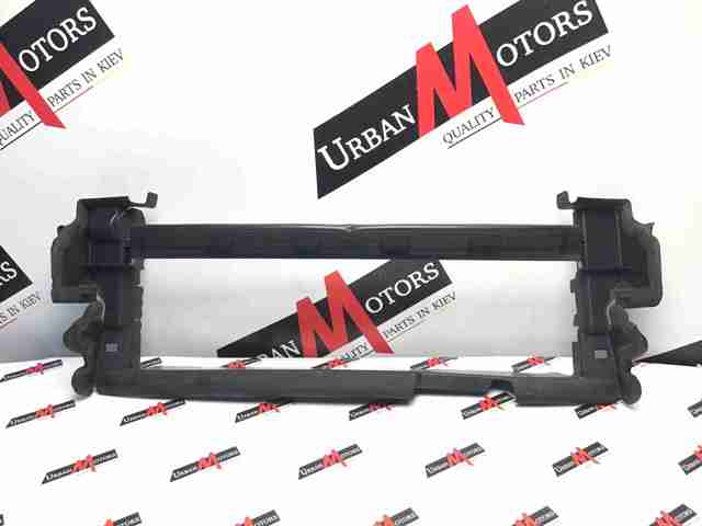 Повітроводи системи охолодження двигуна LR027022 LAND ROVER