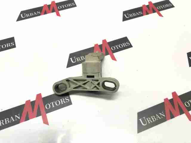 Обмежувач частоти обертання колінчастого вала двигуна LR038756 LAND ROVER