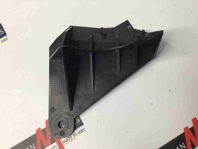 Корпус термостата LR039256 LAND ROVER