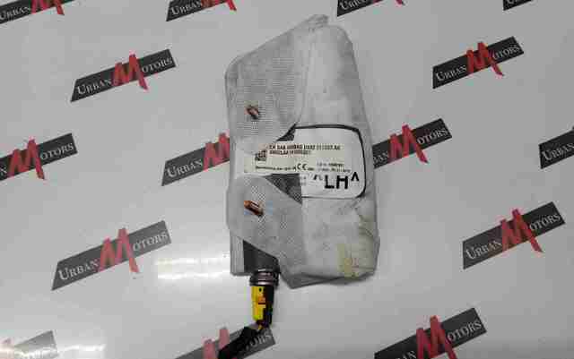 Подушка Айрбег спинки сидіння лівого LR043277 LAND ROVER