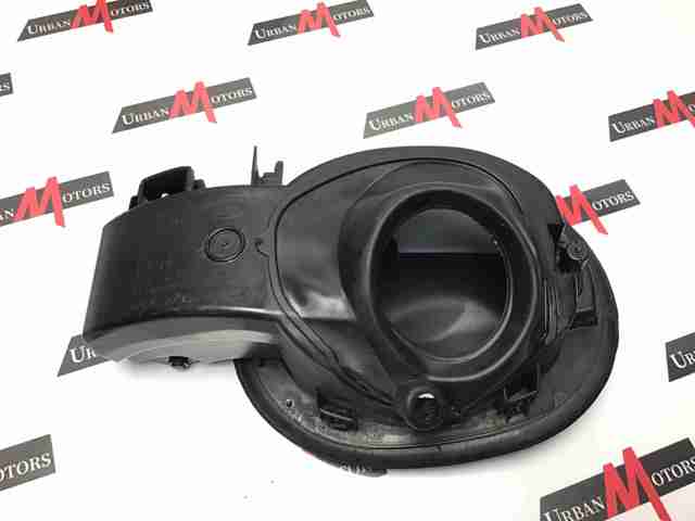 Заливна горловина паливного бака LR043735 LAND ROVER