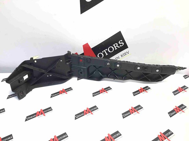 Направляюча заднього бампера, ліва LR045182 LAND ROVER