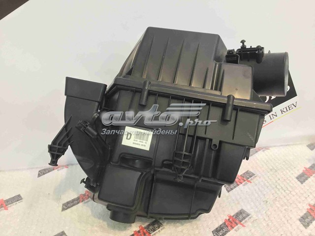 Фільтр повітряний LR053013 LAND ROVER